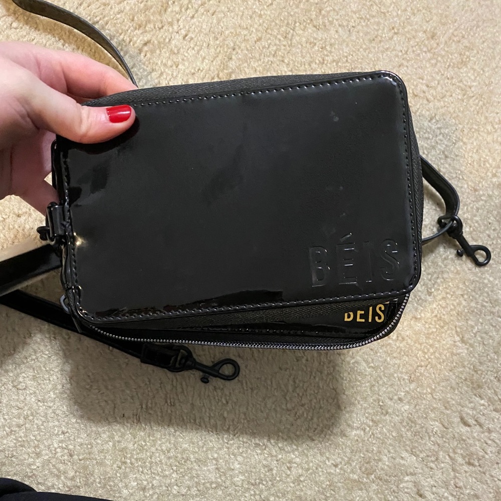 Beis travel wallet